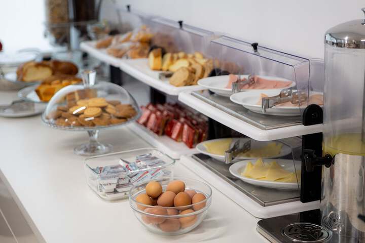 Breakfast/Coffee Service 62 of 75