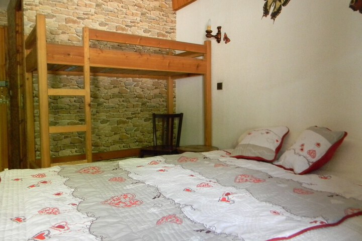 Room 8 of 51