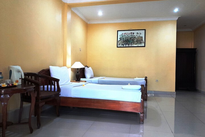 Room 6 of 26