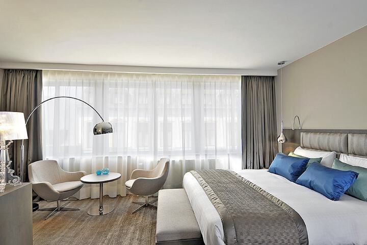 Room 6 of 46