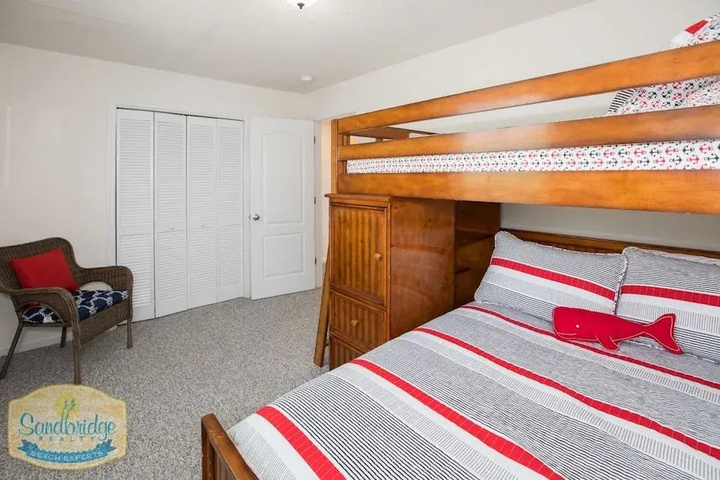 Room 4 of 26