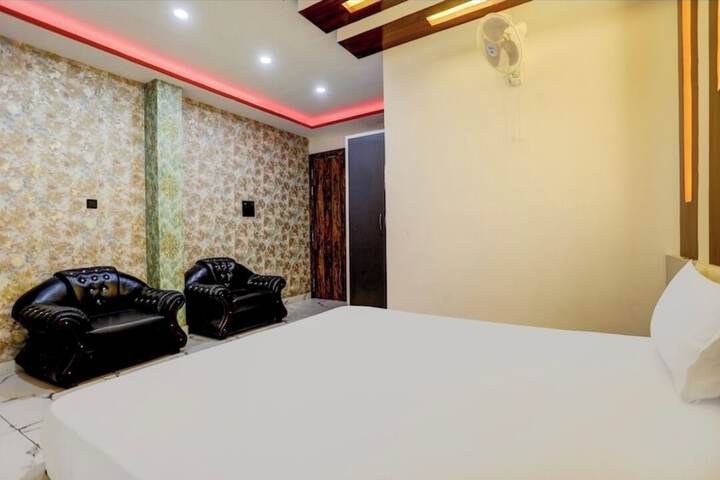 Room 9 of 36