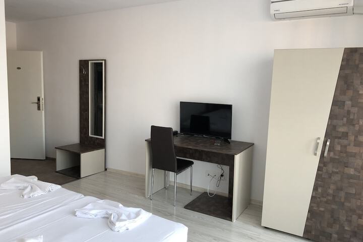 Room 17 of 134
