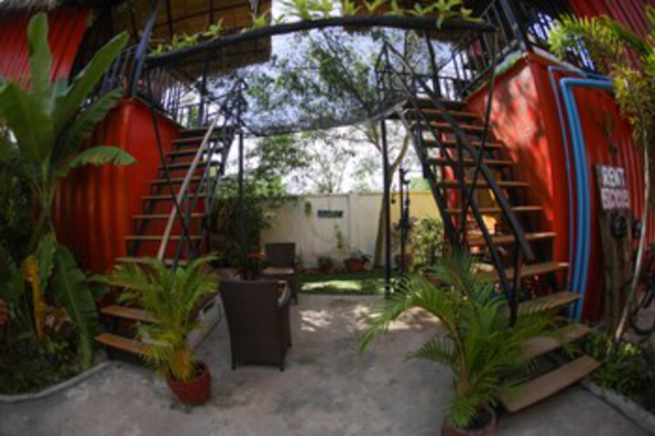 Hotel Exterior 22 of 74