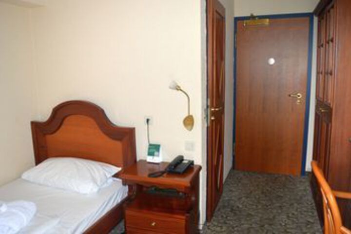 Standard Suite
