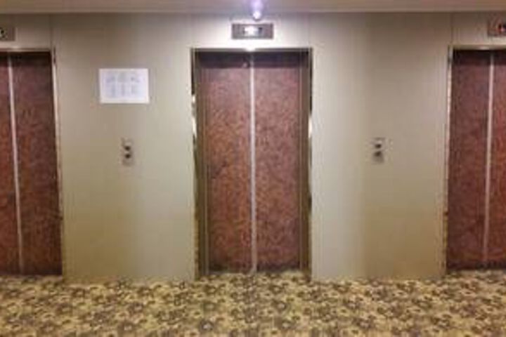 Ballroom/Hall 20 of 23