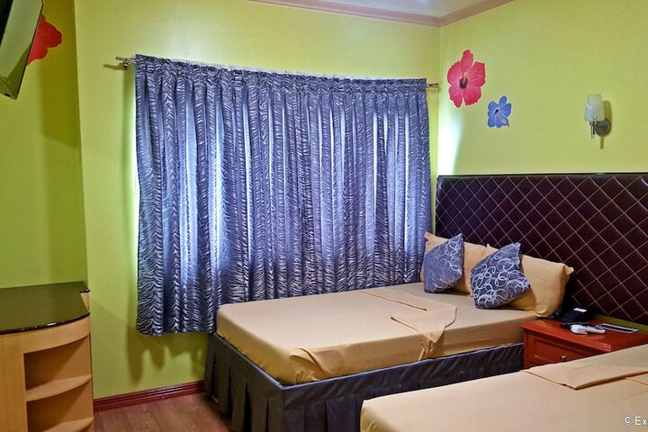 Room 3 of 22