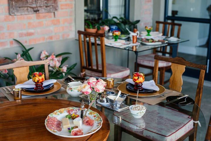 Breakfast/Coffee Service 134 of 162