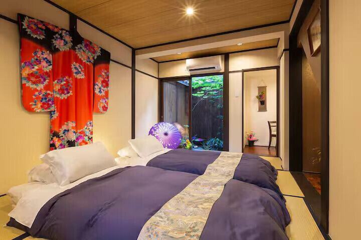 Room 27 of 55