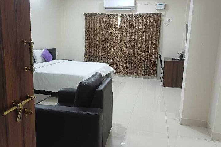 Room 30 of 95