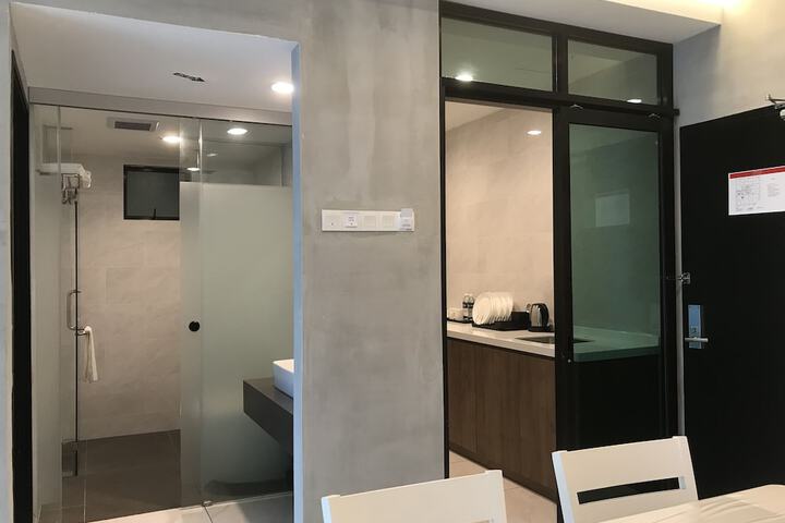 Room 42 of 58