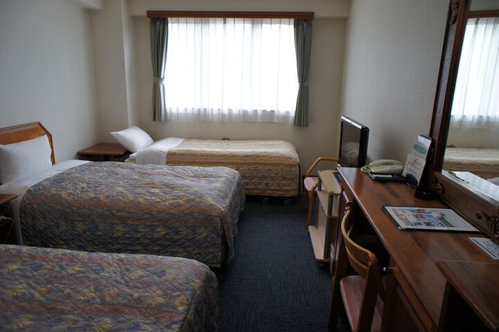 Room 6 of 45