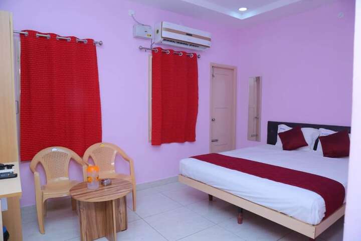 Room 6 of 19