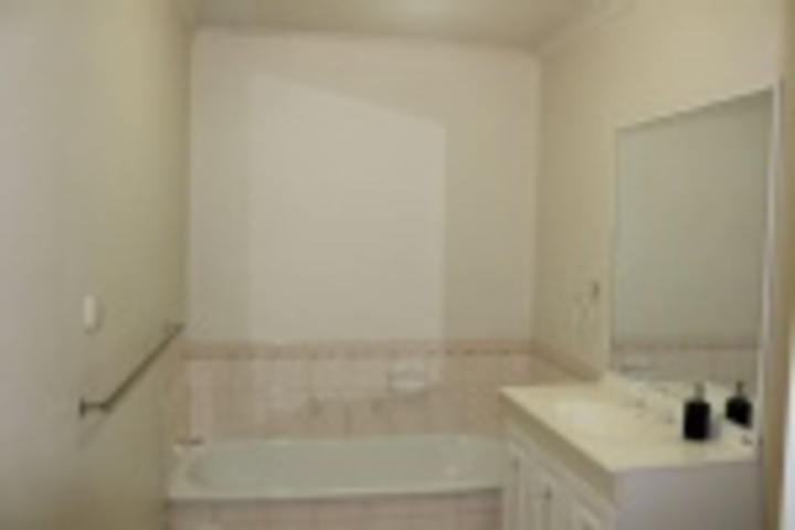 Room 173 of 228