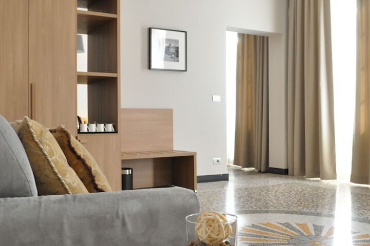 Room 43 of 72