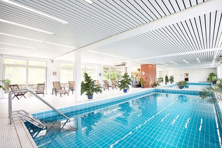 Pool 17 of 62