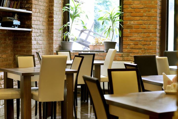Dining 80 of 134