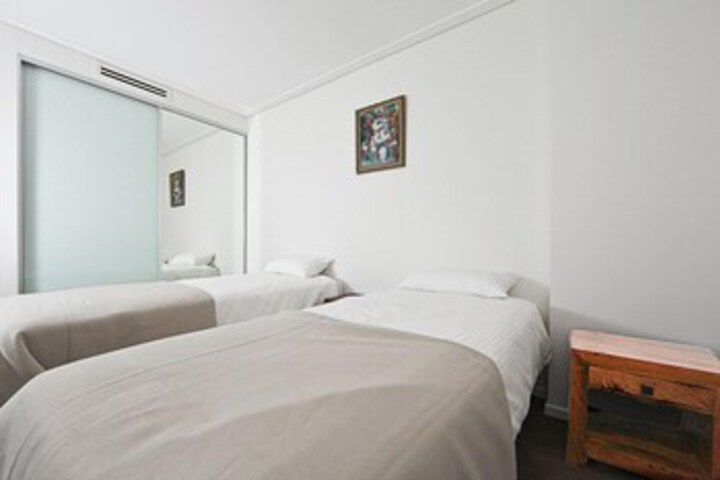 Room 46 of 255
