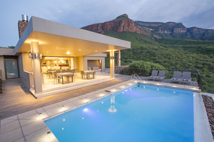 Pool 23 of 43