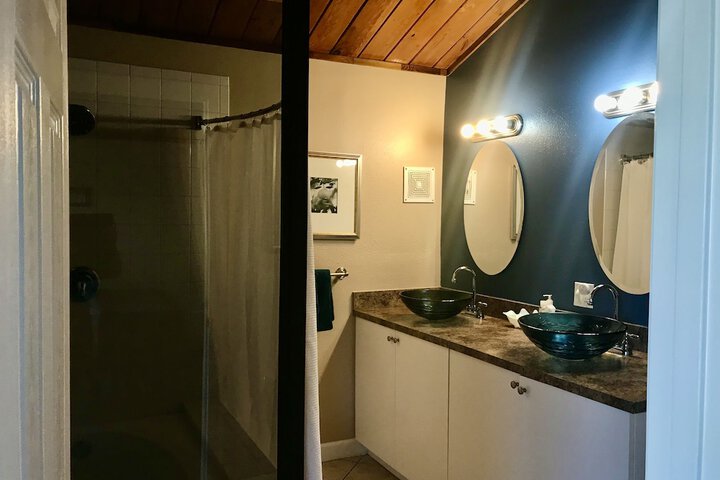 Room 26 of 35