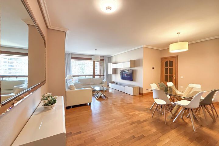 Apartamentos Gestión de Alojamientos in Pamplona