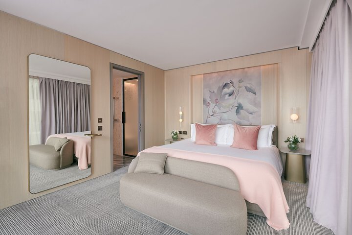 Room 21 of 94