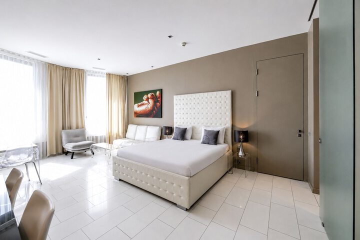 Room 33 of 124