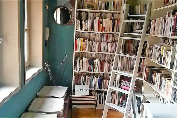 Room 10 of 15