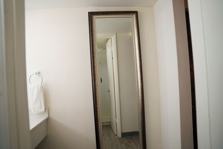 Room 14 of 18