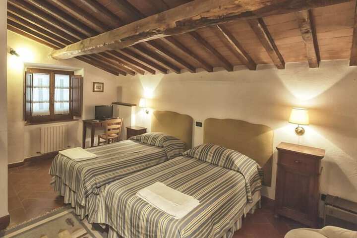 Room 6 of 20
