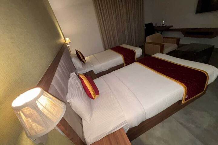 Room 3 of 11