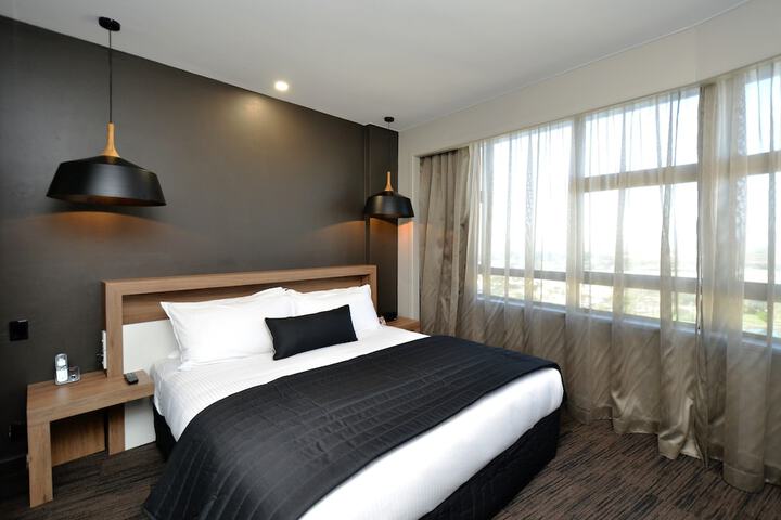 Room 10 of 78