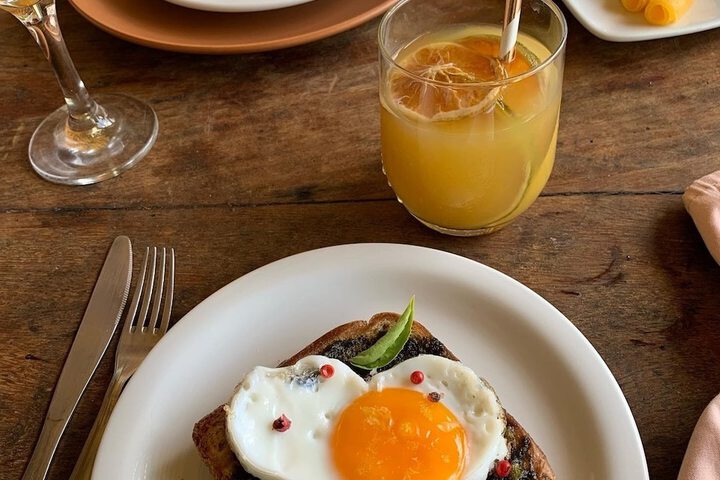 Breakfast/Coffee Service 110 of 153