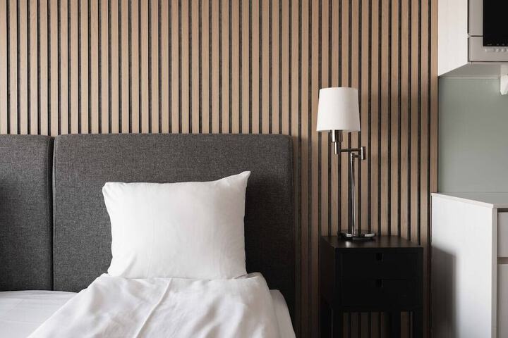 Room 378 of 865