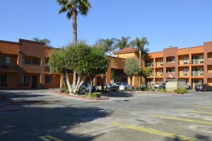 Property Grounds 20 of 23