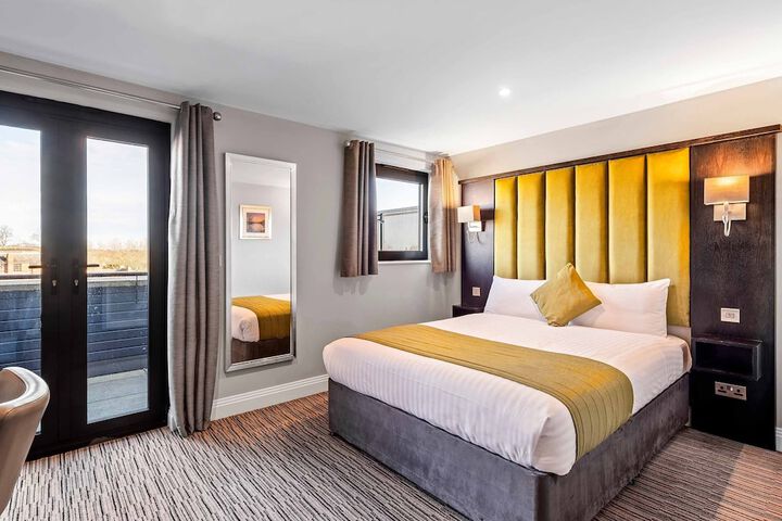Room 19 of 46