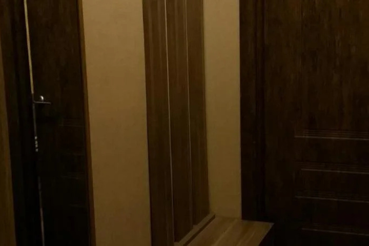 Room 10 of 17