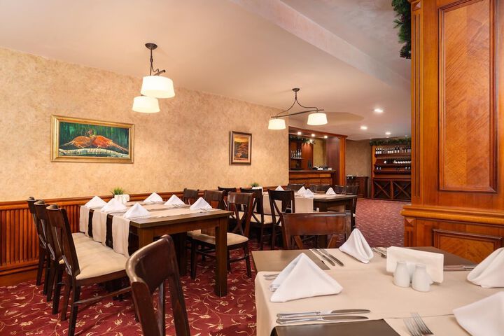 Dining 132 of 159