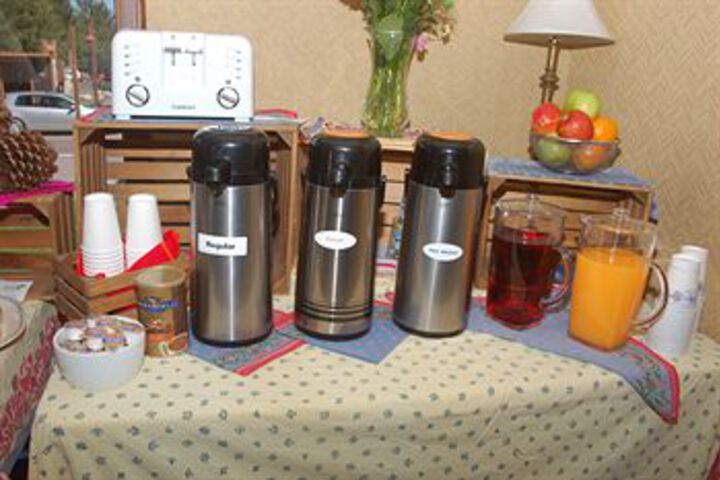 Breakfast/Coffee Service 2 of 8