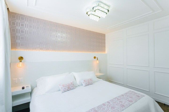 Room 15 of 50