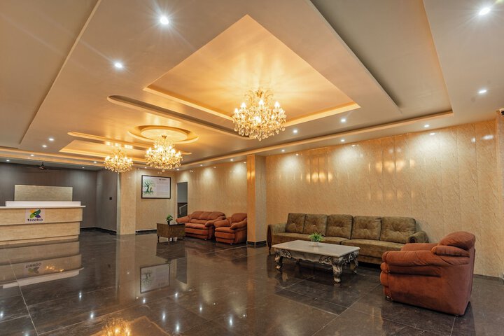 Hotel Interior 4 of 29