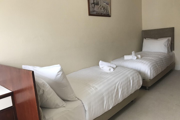 Room 12 of 13