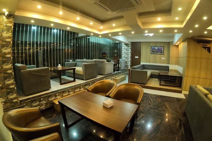 Hotel Interior 7 of 119