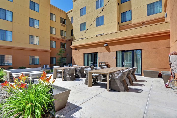 Terrace/Patio 57 of 60