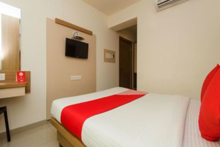 Room 8 of 26