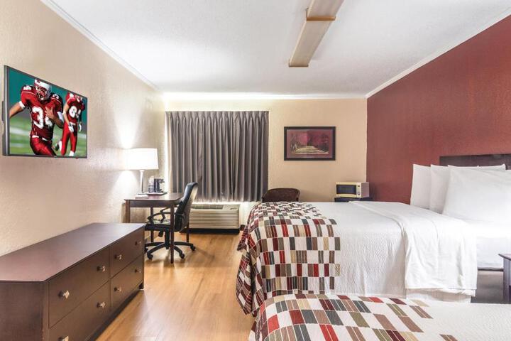 Deluxe 2 Double Beds (6 of 6)