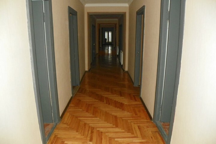 Ballroom/Hall 24 of 25