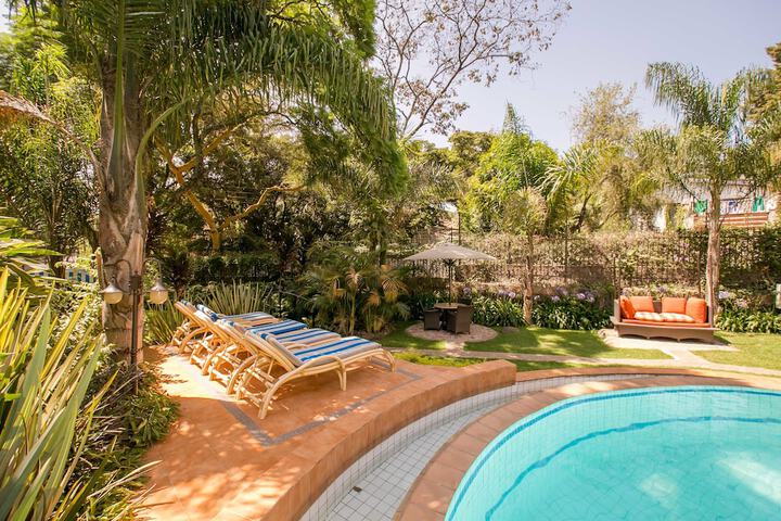 Pools & Facilities