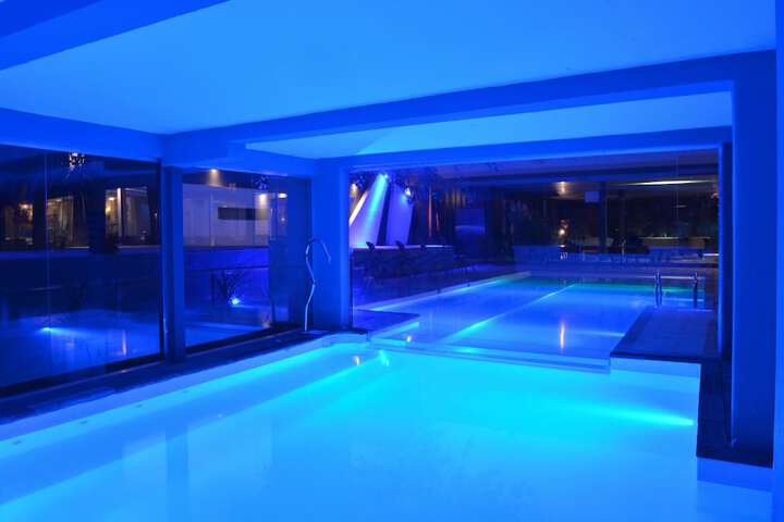 Pool 21 of 36