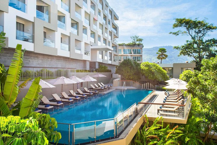 Pool Hotel